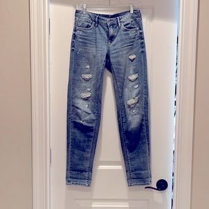 $7 FIRM White House Black Market Girlfriend Ankle Jeans